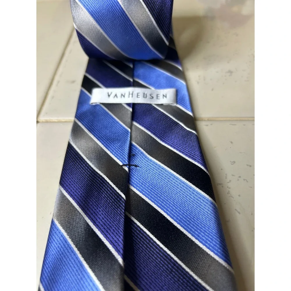 VANHEUSEN Men's‎ Silk Blue Grey Black Stripe Necktie Formal Business